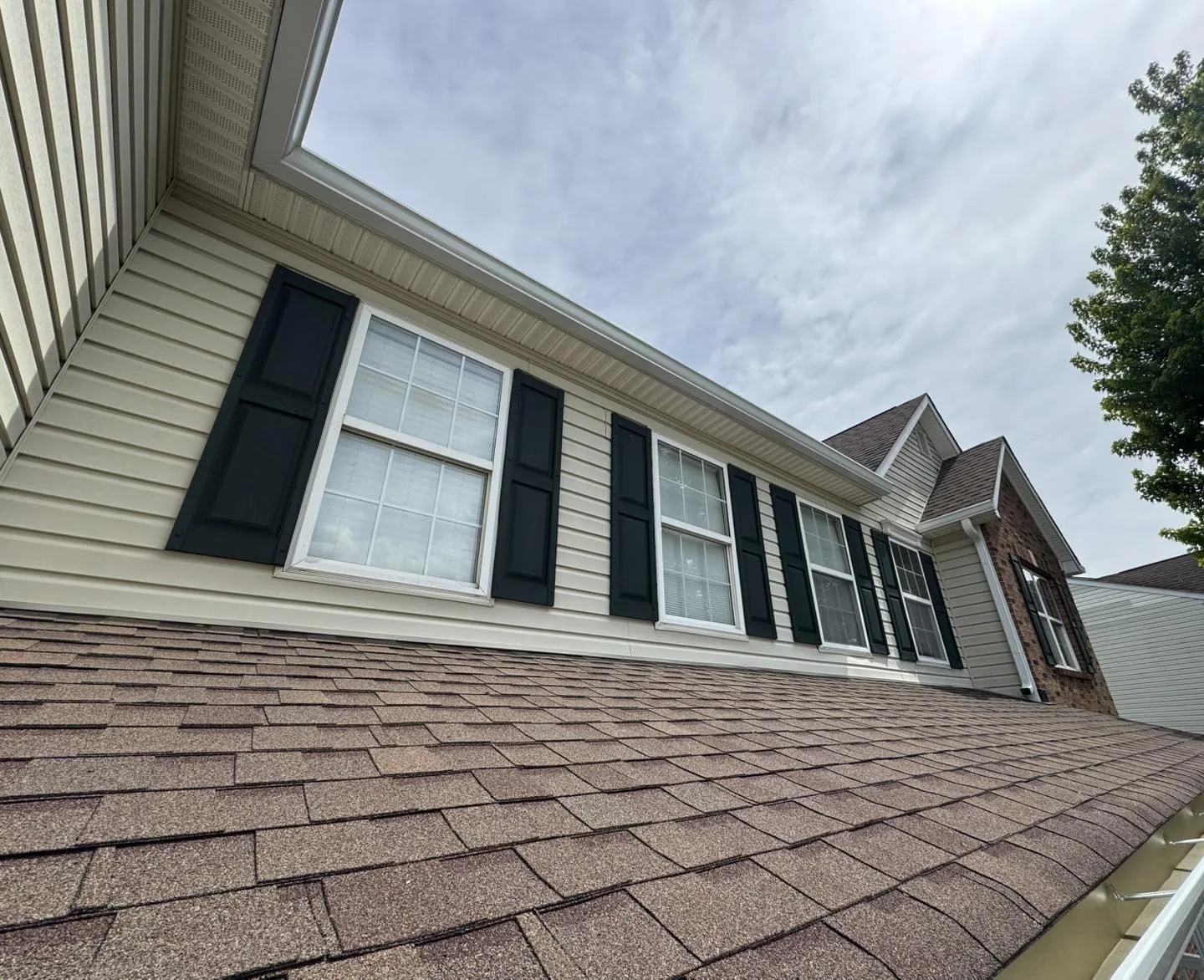Upper Roofline by Bryant's Seamless Guttering