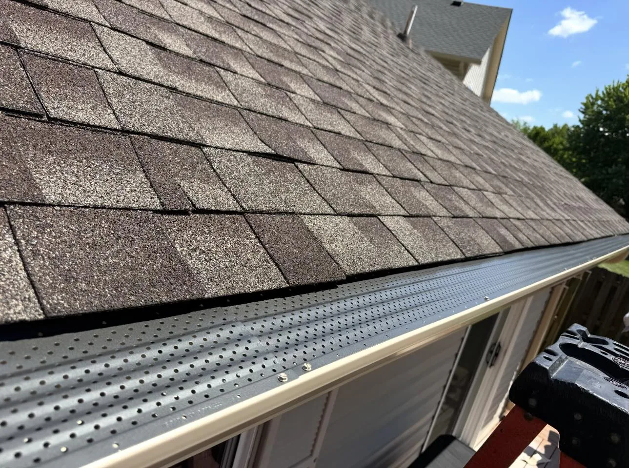 Guard Detail Alternate by Bryant's Seamless Guttering